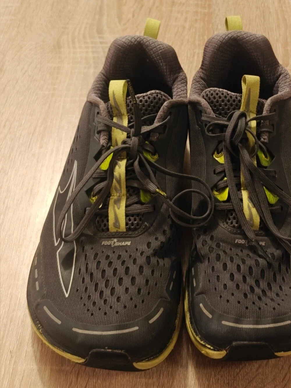 Altra Torin 4 Running Shoes A Gray Neon Yellow Men’s 9.5